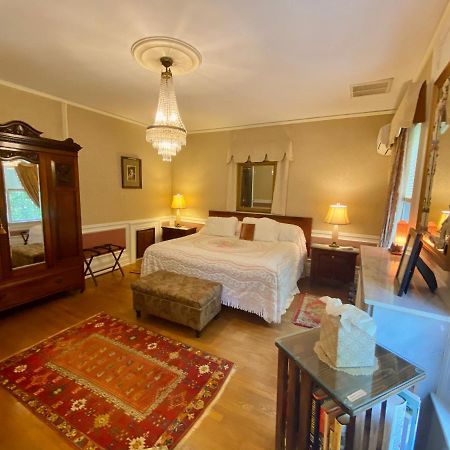 The Melange Inn Hendersonville Bagian luar foto