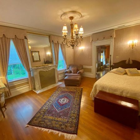The Melange Inn Hendersonville Bagian luar foto