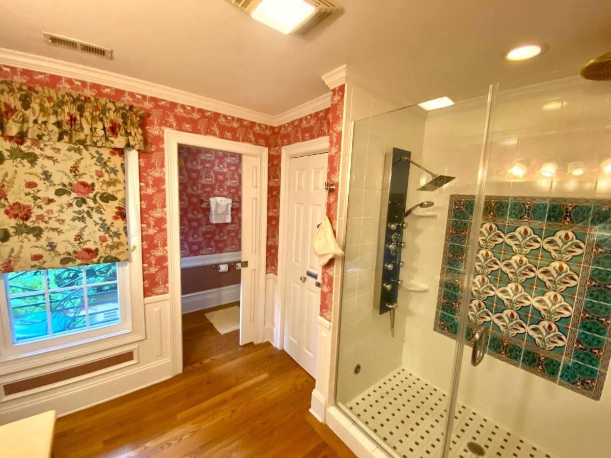 The Melange Inn Hendersonville Bagian luar foto