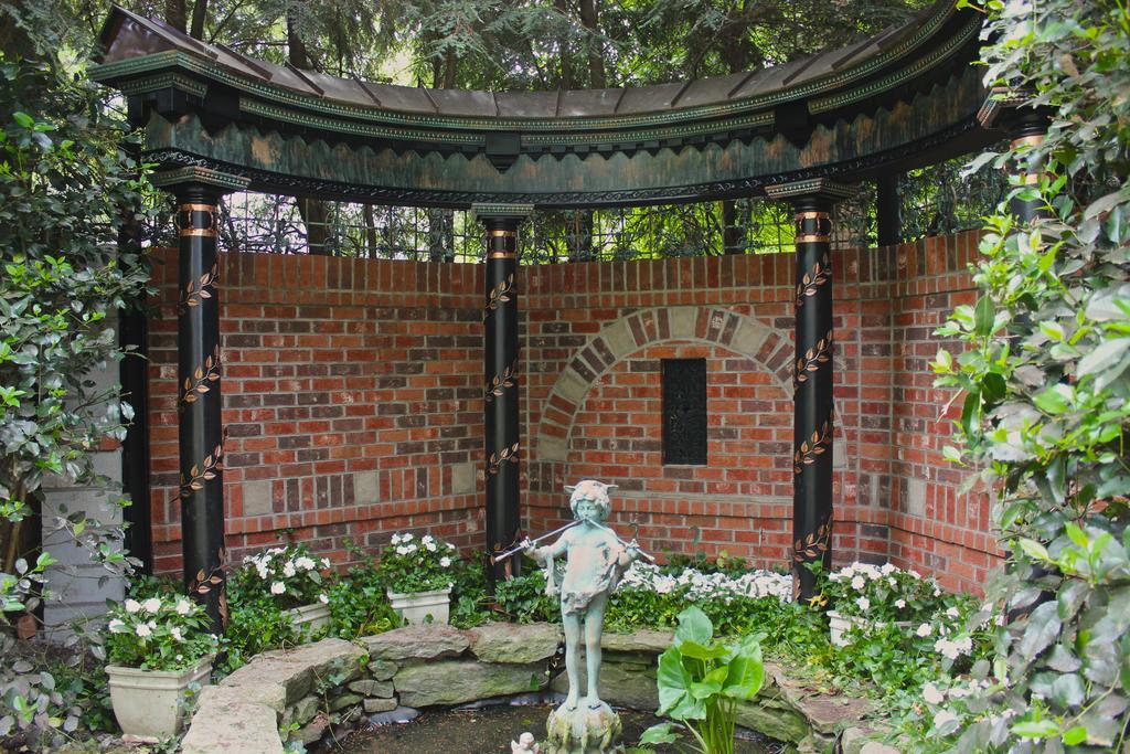 The Melange Inn Hendersonville Bagian luar foto