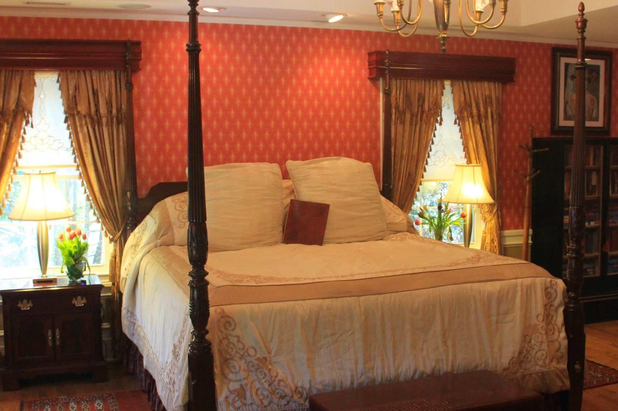 The Melange Inn Hendersonville Bagian luar foto